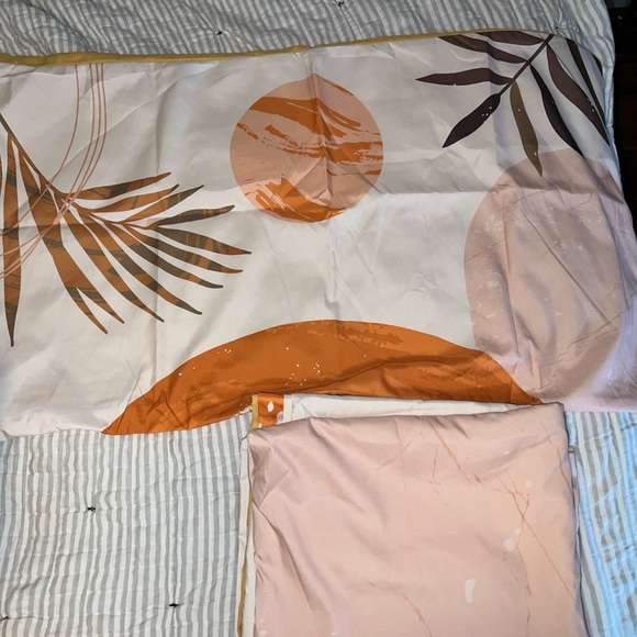 Bedding Set(SOLD)**** - Picture 3 of 3